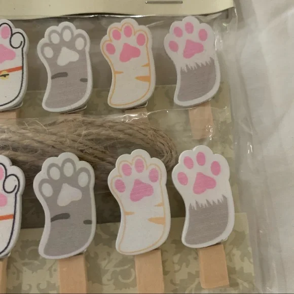 Cat Paw Themed Wooden Clips set of 10 - Picture 6 of 8